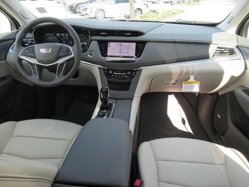 New 2026 Cadillac XT5 Premium Luxury w/ Driver Assist Package FWD image 12