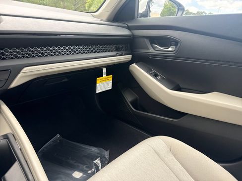 Certified 2026 Honda Accord LX image 18
