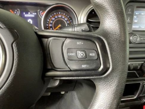 Used 2019 Jeep Wrangler Sport AWD/4WD image 26