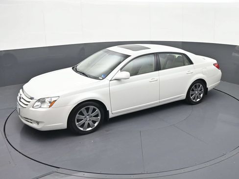 Used 2005 Toyota Avalon XLS FWD image 20