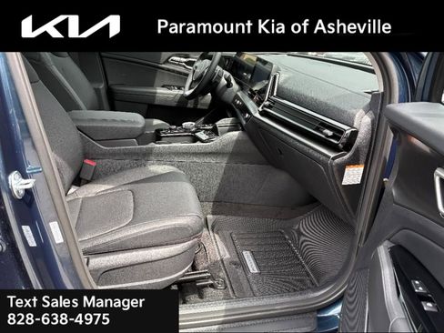 Certified 2025 Kia Sportage EX w/ EX Premium Package AWD/4WD image 20