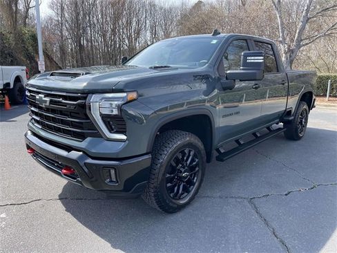 Used 2026 Chevrolet Silverado 2500 LT w/ Trail Boss Package image 3