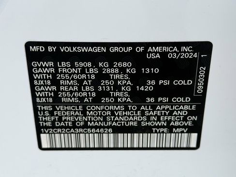 Used 2024 Volkswagen Atlas Peak Edition SE image 25