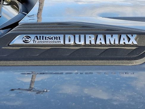 Used 2025 Chevrolet Silverado 3500 LTZ w/ LTZ Convenience Package image 37