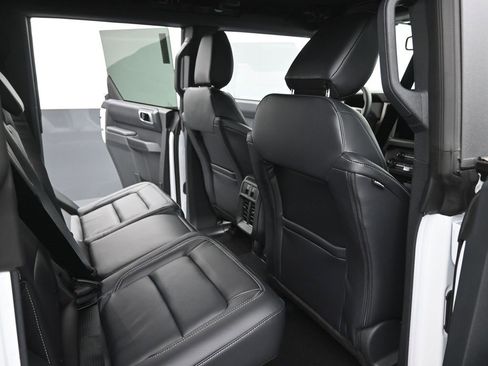 New 2025 Ford Bronco Outer Banks image 16