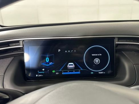 Certified 2024 Hyundai Tucson Limited image 17