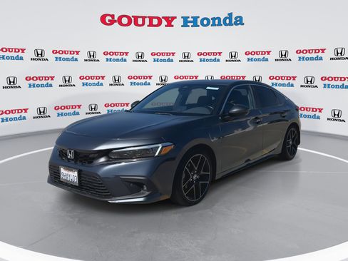 Used 2023 Honda Civic Sport Touring image 4