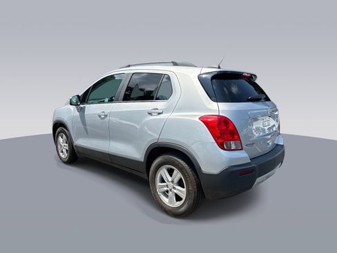 Used 2016 Chevrolet Trax LT FWD image 5