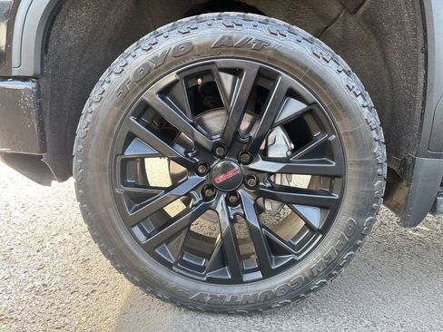 Used 2021 GMC Sierra 1500 Denali w/ Denali Carbonpro Edition image 9