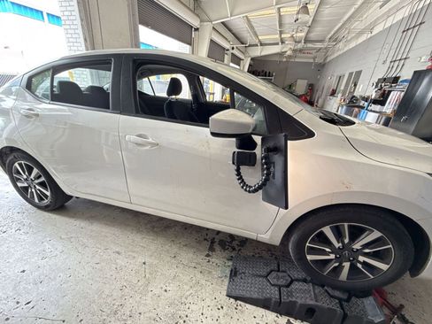 Used 2025 Nissan Versa SV image 8