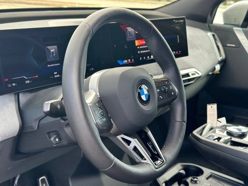 New 2026 BMW iX xDrive60 w/ M Sport Package AWD/4WD image 18