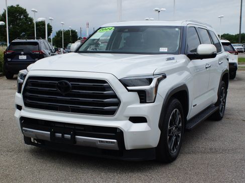 Used 2024 Toyota Sequoia Limited w/ Tow Technology Package AWD/4WD image 2