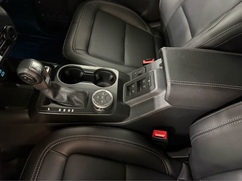 Used 2025 Ford Bronco Outer Banks AWD/4WD image 21