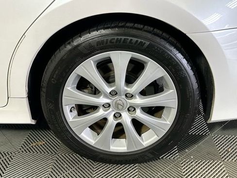 Used 2016 Lexus GS 200t image 30