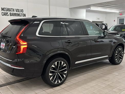 New 2026 Volvo XC90 T8 Ultra w/ Protection Package Premier image 5