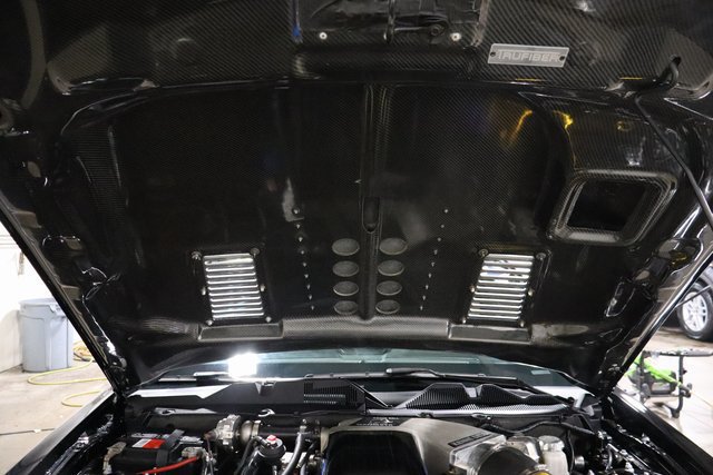 Used 2012 Ford Mustang Shelby GT500 w/ SVT Performance Pkg RWD image 34