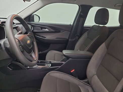 Used 2021 Chevrolet TrailBlazer LS FWD image 17