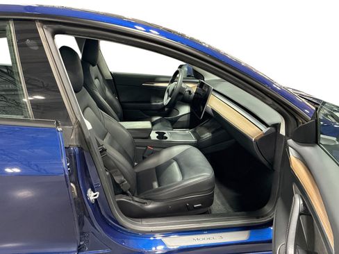 Certified 2022 Tesla Model 3 Long Range AWD/4WD image 13
