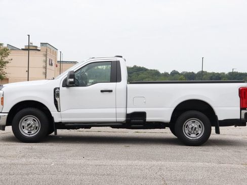 Used 2023 Ford F250 XL w/ XL Driver Assist Package RWD image 6