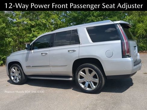 Used 2020 Cadillac Escalade Luxury AWD/4WD image 7