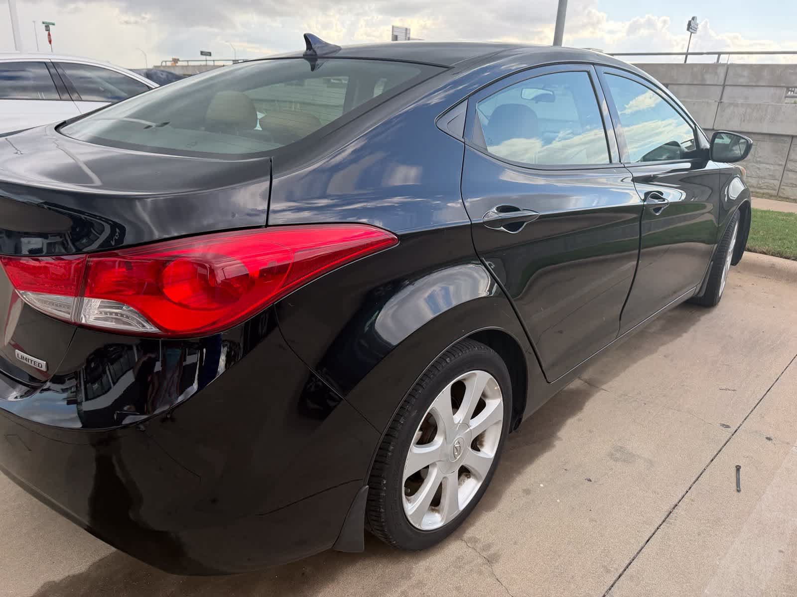Used 2013 Hyundai Elantra Limited FWD image 5