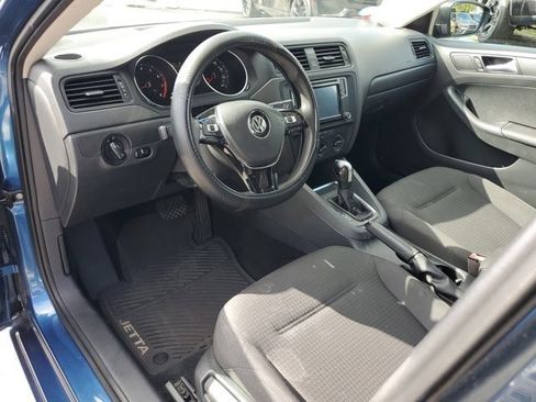 Used 2016 Volkswagen Jetta S image 18