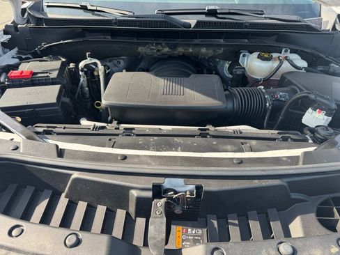 Used 2022 GMC Yukon Denali w/ Denali Premium Package image 11