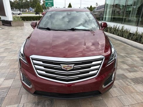 Used 2018 Cadillac XT5 Luxury w/ Driver Awareness Package FWD image 6