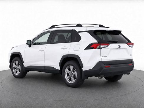 Used 2023 Toyota RAV4 XLE w/ Convenience Package AWD/4WD image 4