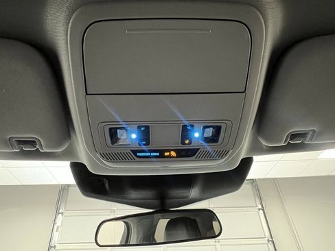 Used 2024 Ford Explorer XLT w/ Equipment Group 202A image 49