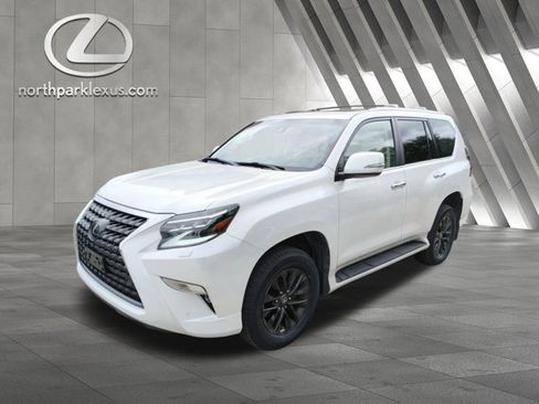 Certified 2023 Lexus GX 460 Premium w/ Premium Package AWD/4WD image 3