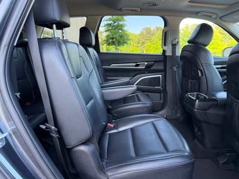 Used 2021 Kia Telluride S AWD/4WD image 40