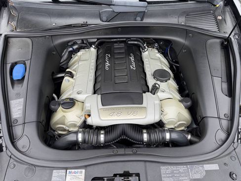 Used 2008 Porsche Cayenne Turbo AWD/4WD image 32