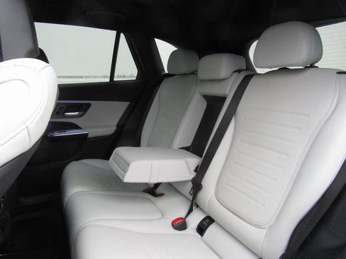 New 2026 Mercedes-Benz GLC 300 4MATIC image 16