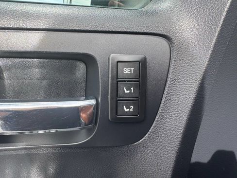 Used 2018 Toyota Tundra 1794 Edition image 15