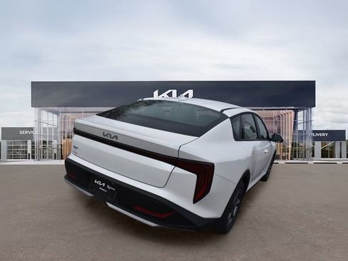 New 2026 Kia K4 FWD image 4