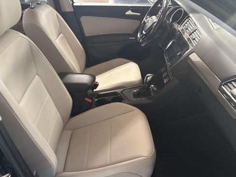 Used 2018 Volkswagen Tiguan SE image 14