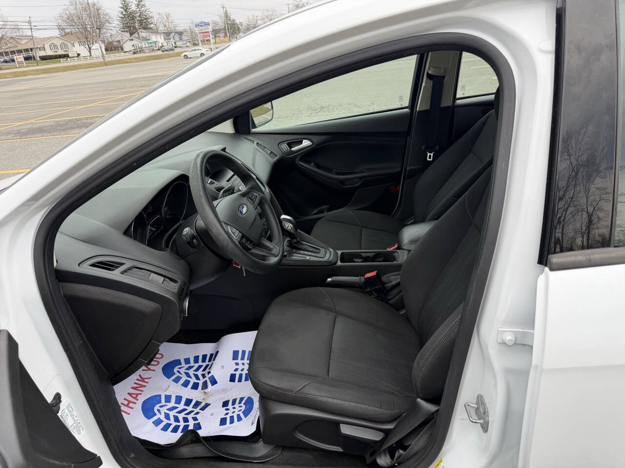 Used 2016 Ford Focus SE FWD image 9