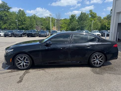 Used 2025 BMW i5 xDrive40 w/ M Sport Package AWD/4WD image 2