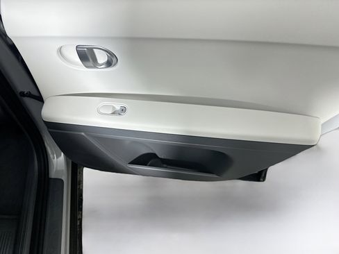 Used 2024 Hyundai Ioniq 5 SEL image 30