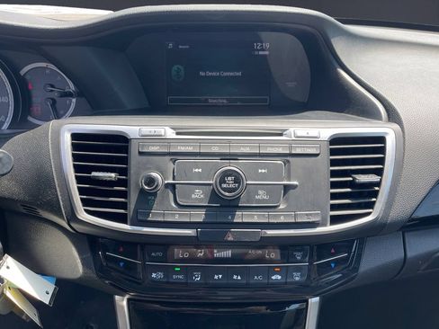 Used 2016 Honda Accord LX image 9