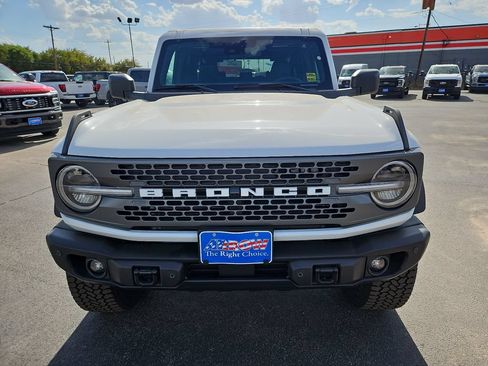 New 2026 Ford Bronco Badlands AWD/4WD image 3