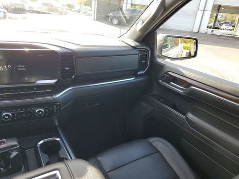 Used 2022 GMC Sierra 1500 SLT w/ SLT Premium Plus Package image 16