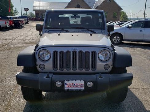 Used 2016 Jeep Wrangler Sport AWD/4WD image 2