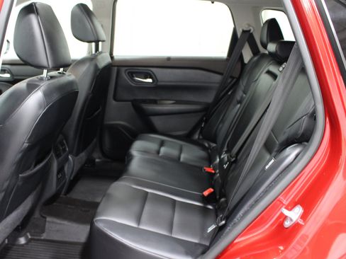 Used 2022 Nissan Rogue SV w/ SV Premium Package AWD/4WD image 20
