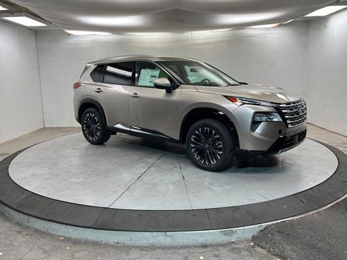 New 2026 Nissan Rogue Platinum w/ Platinum Premium Package image 7