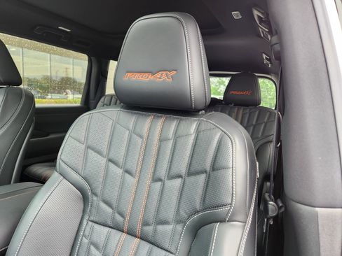 Used 2025 Nissan Armada PRO-4X w/ Pro-4X Premium Package AWD/4WD image 11