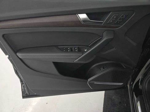 Used 2023 Audi Q5 2.0T Prestige w/ Prestige Package AWD/4WD image 9