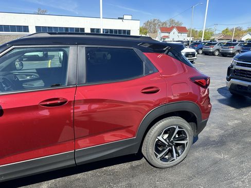 Used 2023 Chevrolet TrailBlazer RS w/ Convenience Package AWD/4WD image 6