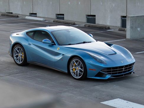 Used 2017 Ferrari F12 Berlinetta RWD image 60